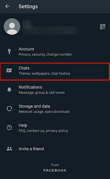 Ustawienia WhatsApp z podświetloną opcją czatów