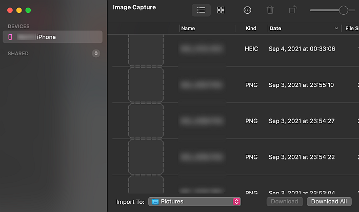 Interfejs przechwytywania obrazu w systemie Mac z wyświetlanymi wykrytymi zdjęciami w podłączonym iPhonie