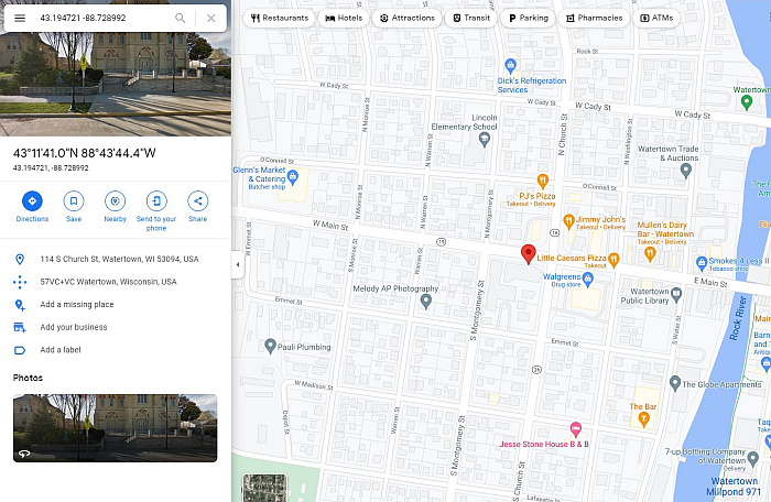 Googleマップは、ウィスコンシン州ウォータータウンのチャーチストリートにある住所のスクリーンショットです。