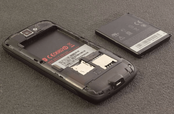 como desativar o modo de segurança no telefone Android - retire a bateria