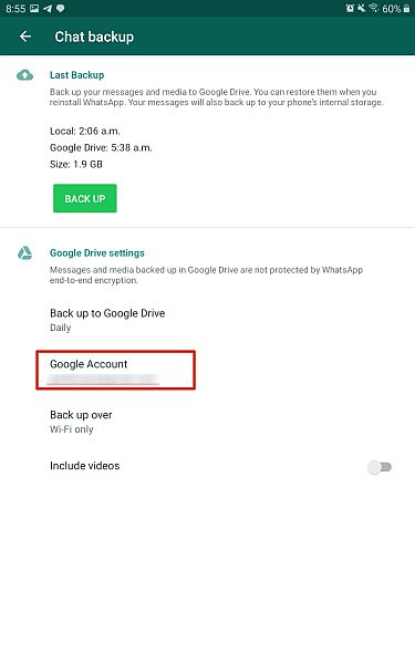 Настройки резервного копирования чата WhatsApp с возможностью выбора учетной записи Google для резервного копирования выделены